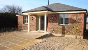 Hoone, kus puhkemaja asub