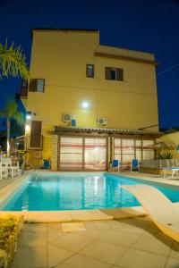 Bazén v ubytování B&B Villa Concordia Vip nebo v jeho okolí + 8 fotografií