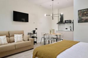 Kuchyň nebo kuchyňský kout v ubytování Romantic Apartment N5 Oceanografico Virkin Suites