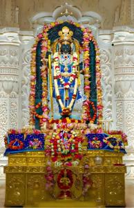 Imagen de la galería de Shri Radhe Radhe Guest House In-front of Ram Janam Bhumi Main Gate Opposite 200 Meter Fully AC All Rooms, en Ayodhya