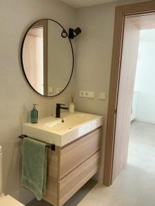 Bilik mandi di Apartamento Naos +16 gambar