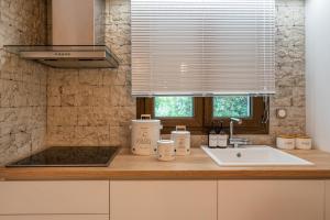 Η κουζίνα ή μικρή κουζίνα στο Sani Elite Villa in Halkidiki +93 φωτογραφίες