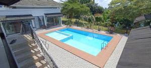 Bazén v ubytování Villa Arti Dadi nebo v jeho okolí + 1 fotografie