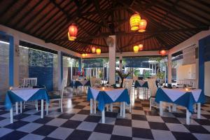 Restaurace v ubytování Wah Danima Resort & Restaurant