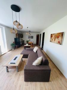 Posedenie v ubytovaní Dolpo 55
