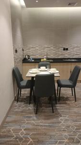 Fotografie z fotogalerie ubytování الإقامة الذهبية للشقق المخدومة Golden Residence Hotel v destinaci Džidda