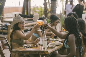 Гости Mayan Monkey Isla Mujeres - Social Hotel