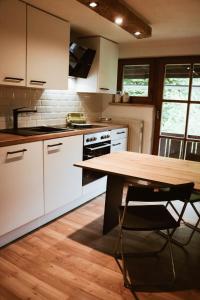 Dapur atau dapur kecil di Ferienwohnung Grundhäusl