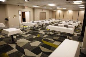 Бизнес-центр и/или конференц-зал в Wyndham Houston Hobby Airport +13 фотографий