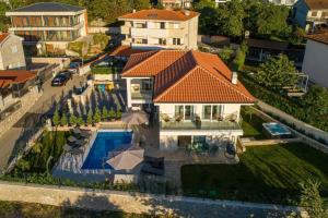 Bazén v ubytování Villa Aurelia nebo v jeho okolí