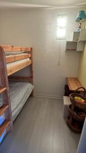 Postel nebo postele na pokoji v ubytování Appart -Rés du Parc-Hardelot-plage