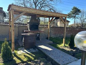 Zahrada ubytování Долапите Гуест Хаус Dolapite guest house