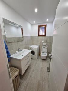 Ένα μπάνιο στο Hajr Villa