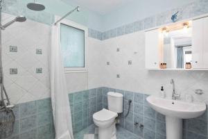 A bathroom at Villa Nafsika