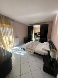 Ένα ή περισσότερα κρεβάτια σε δωμάτιο στο Salsedine & Sole