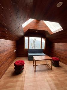 Φωτογραφία από το άλμπουμ του Hutventure home stay σε Mashobra