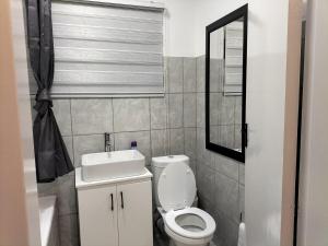 Gallery image of Rhodesfield's Hidden Gem in Kempton Park +7 photos