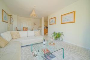 Posezení v ubytování Le 123 Armoric - Balcon vue mer - 50m de la plage - Confort et moderne - 70m2
