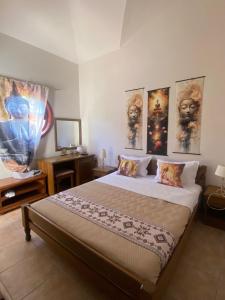 Postel nebo postele na pokoji v ubytování Luxury Hotel Dubrava Budva
