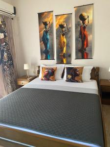 Postel nebo postele na pokoji v ubytování Luxury Hotel Dubrava Budva