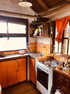 Kuchyň nebo kuchyňský kout v ubytování Casa grande Los Manzanos