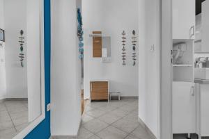 Kuchyň nebo kuchyňský kout v ubytování Kira Sea View apartment
