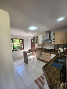 Η κουζίνα ή μικρή κουζίνα στο Casa 3 quartos Penedo