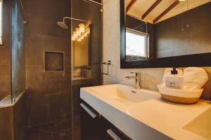 Kép Casa Azul - Directly on Playa Venao, sleeps 8-10+ szállásáról Playa Venaóban a galériában