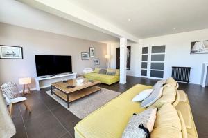 Μια τηλεόραση ή/και κέντρο ψυχαγωγίας στο Luxury ! Villa - Vue mer 180 - Terrasse face océan +62 φωτογραφίες