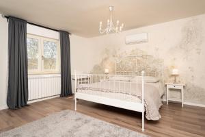 Ein Bett oder Betten in einem Zimmer der Unterkunft Accommodation TRI MURVE