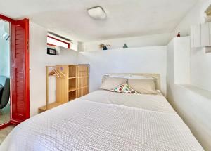 Postel nebo postele na pokoji v ubytování Mykonos Love Nest