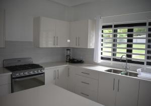 Φωτογραφία από το άλμπουμ του Ocean 10 σε Cap Estate