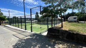 Κήπος έξω από το Pamplona Event Campsite Hostel