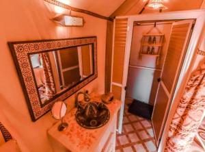 Kuchyň nebo kuchyňský kout v ubytování Merzouga Wildlife Desert Camp + 37 fotografií