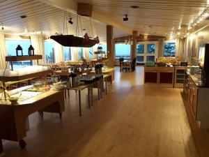 Restaurace v ubytování Hallingskarvet Fjellstue as