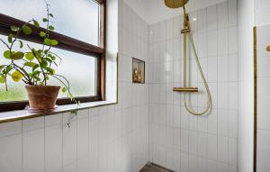 Ванна кімната в Amazing Home In Viborg With Wifi