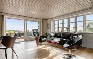 Posezení v ubytování Pet Friendly Home In Slagelse With Wifi