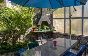 Zahrada ubytování Gorgeous Apartment In Jadranovo