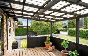 Сад в Amazing Home In Viborg With Wifi