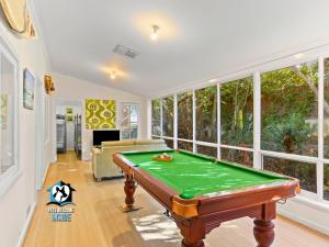 Biliár nebo kulečník v ubytování Absolute Beachfront 3BR 2BA Home w/ Beach Track