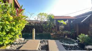 En have udenfor Natural and Cozy Pool, Villa Dayins Balangan
