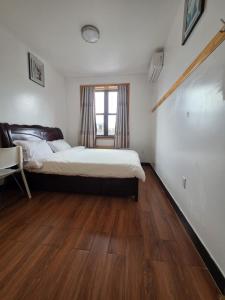 Postel nebo postele na pokoji v ubytování Best Cozy Room in Brooklyn with Amazing food