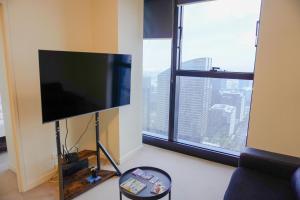 Fotografie z fotogalerie ubytování CBD Apt on 48 floor with City and Harbour views v Melbourne