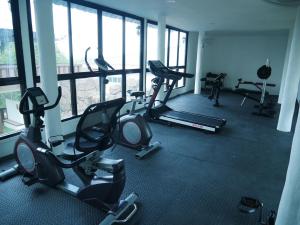 Fitness centrum a/nebo fitness zařízení v ubytování โรงแรมภูรัญญารีสอร์ทเขาใหญ่