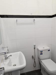 Trinco Star Hotel的一间浴室