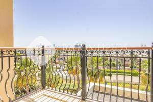 Balkón nebo terasa v ubytování Bloomfields 1br St Regis in Saadiyat