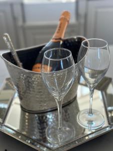 Gallery image of Luxury Lodge Escapes Unwind With Hot Tub in Netley