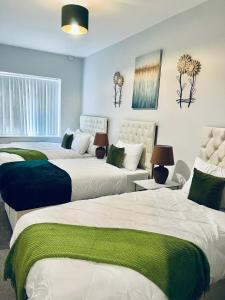 Ένα ή περισσότερα κρεβάτια σε δωμάτιο στο Rochester - Modern Flats Near Castle, Strood - Medway 1 or 2 Bedroom