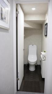A bathroom at 香川県高松市の貸切一軒家