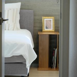 A bed or beds in a room at 香川県高松市の貸切一軒家